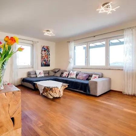 Spacious Holiday In With Jacuzzi Vakantiehuis Maria Saal
