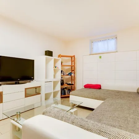 Spacious Holiday In With Jacuzzi Ferienhaus Maria Saal
